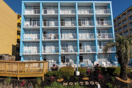 Beach Club at Montego Inn - Image 47