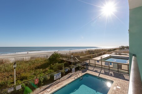 Beach Club at Montego Inn - Image 1