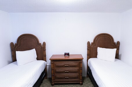 Beach Club at Montego Inn - Image 10