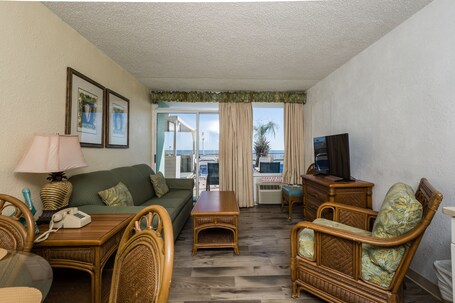 Beach Club at Montego Inn - Image 58