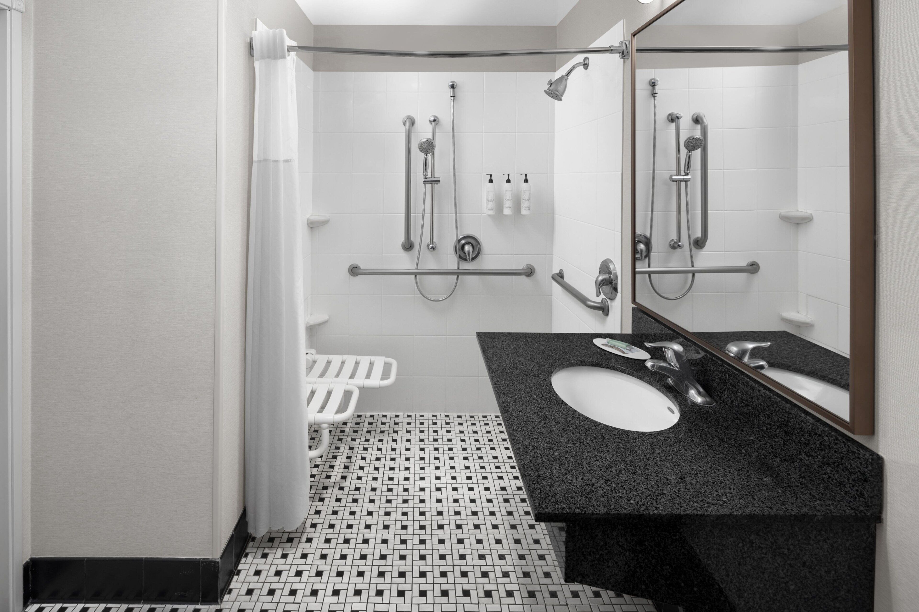 standard room, 1 king bed | bathroom | bathtub, hair dryer, towels