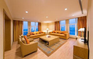 40-英寸智能电视 （配备卫星频道）、电视