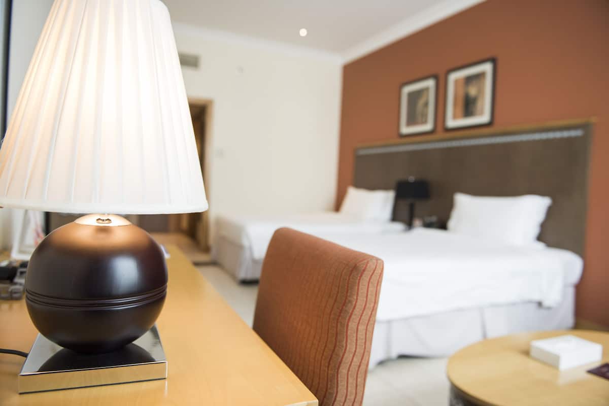 Studio suite, 2 eenpersoonsbedden | Een minibar, een kluis op de kamer, individueel gemeubileerd, een bureau