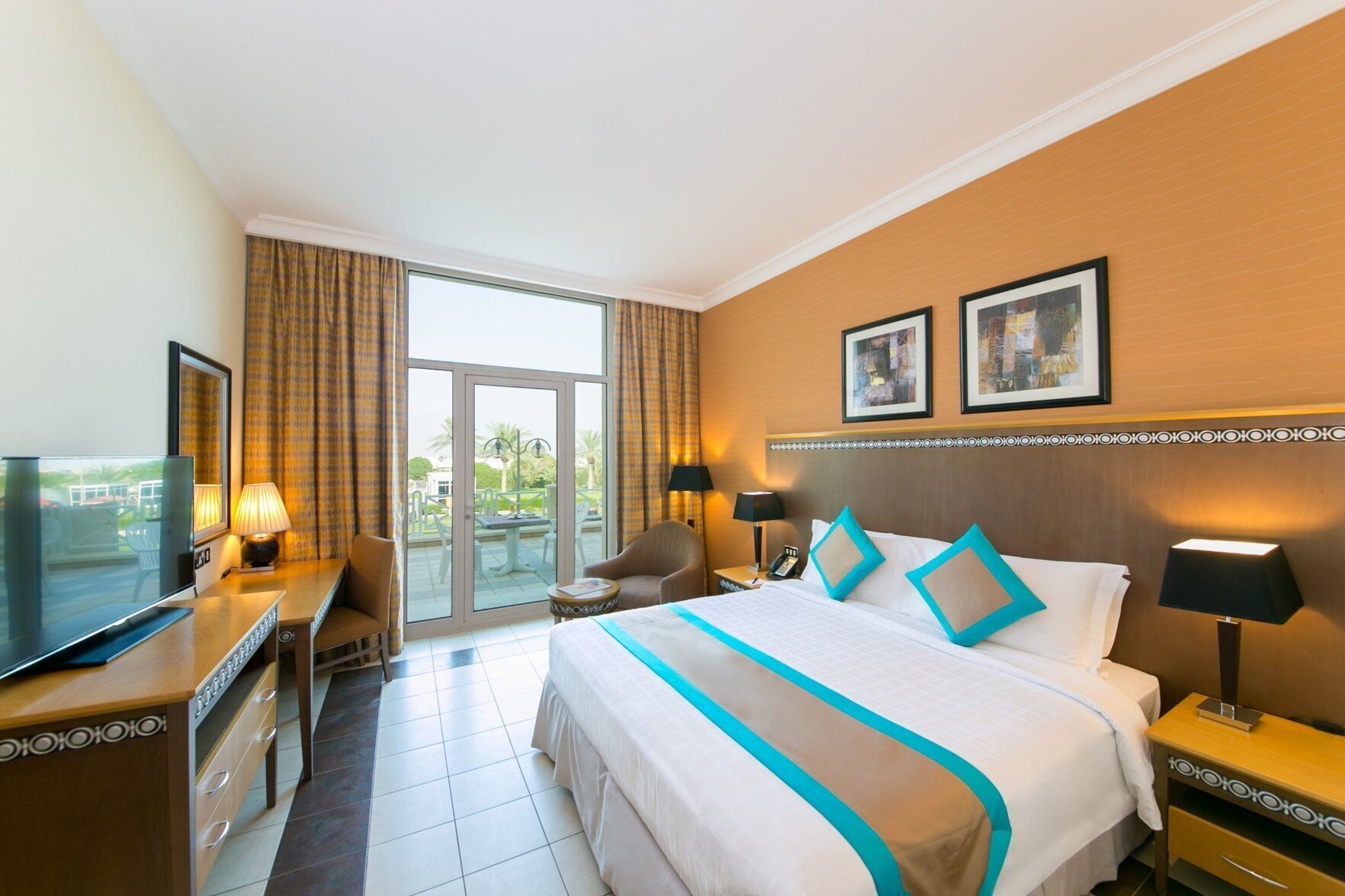 Minibar, in-room safe, individually furnished, desk