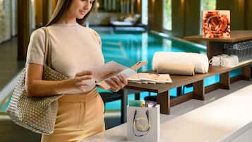 Sauna, steam room, aromatherapy, Swedish massages, Thai massages