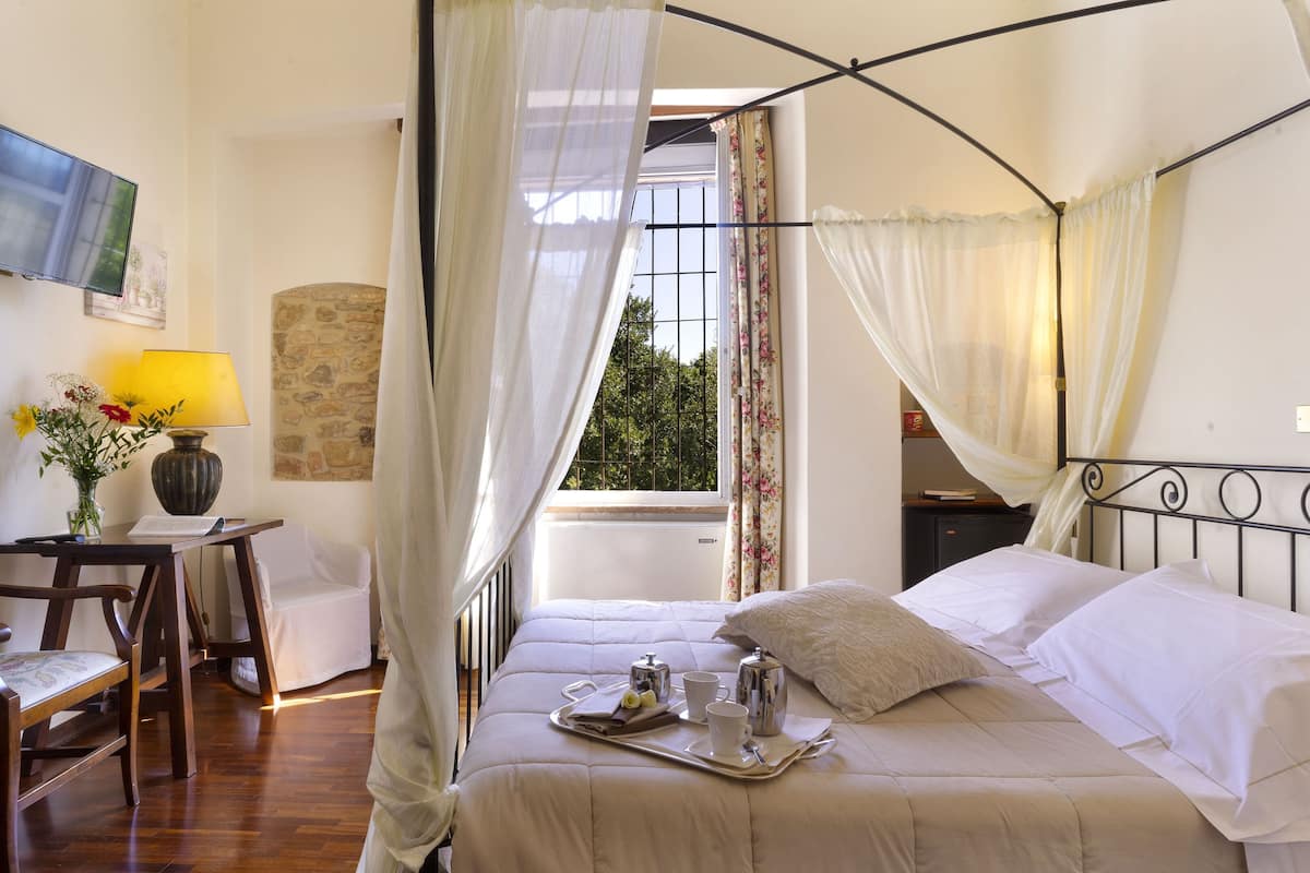 Superior Double Room | Premium bedding, in-room safe, desk, free WiFi