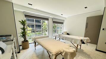 Trattamenti per il corpo, massaggi con le pietre calde