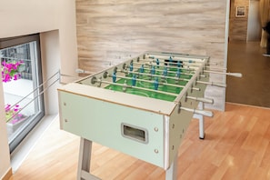 Zona de juegos infantil cubierta