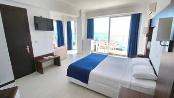 Minibar, wifi gratis y ropa de cama