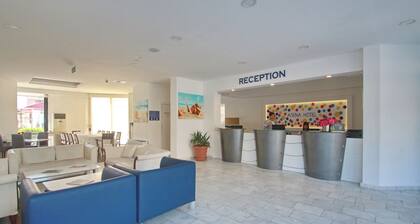 Asenabeach Hotel KuĆadası