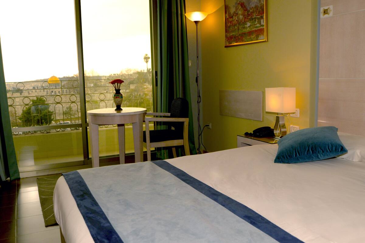 Double or Twin Room, City View | In-room safe, desk, iron/ironing board, cribs (free)