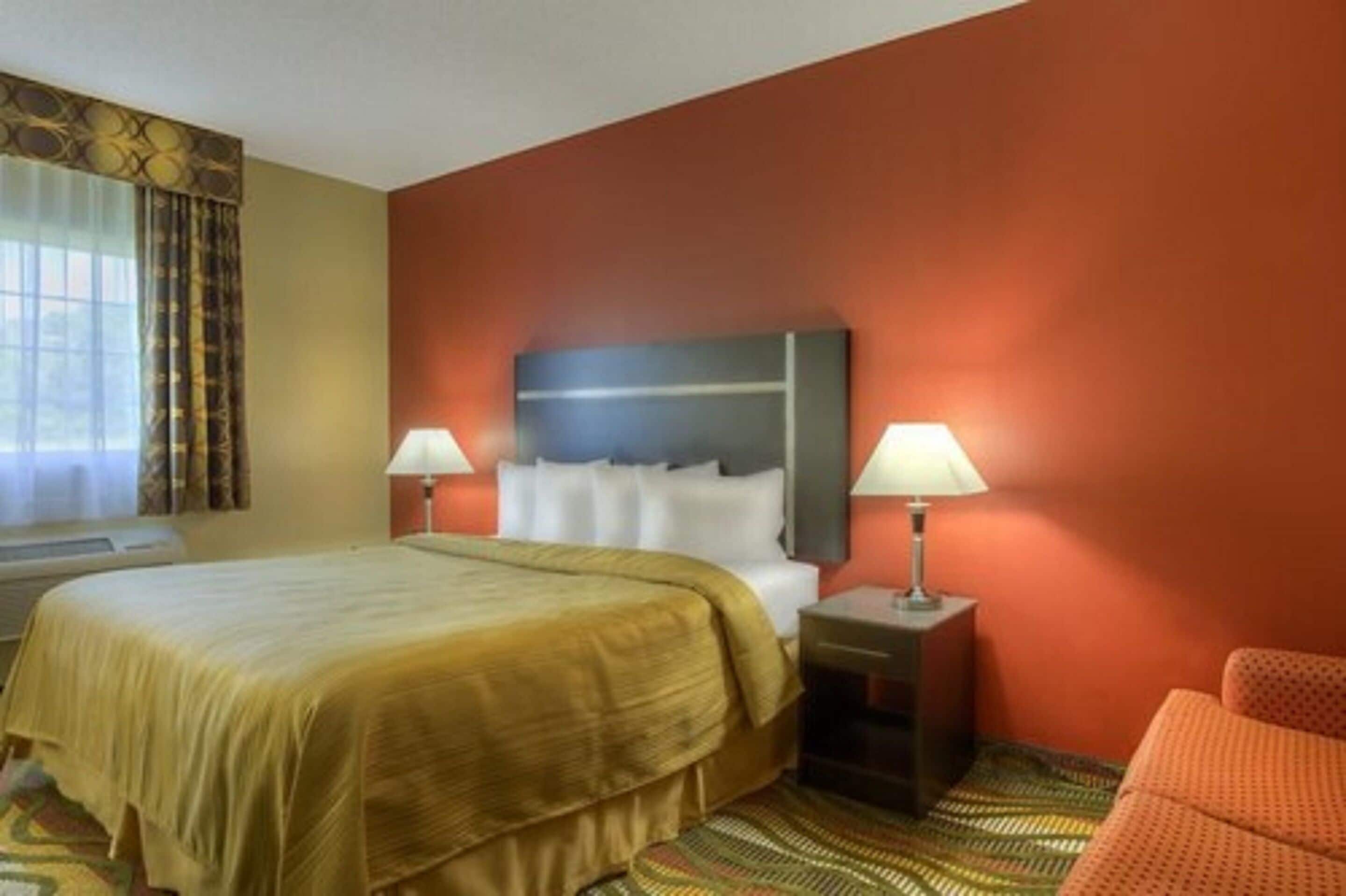 Rainfall showerhead, free toiletries, hair dryer, bathrobes