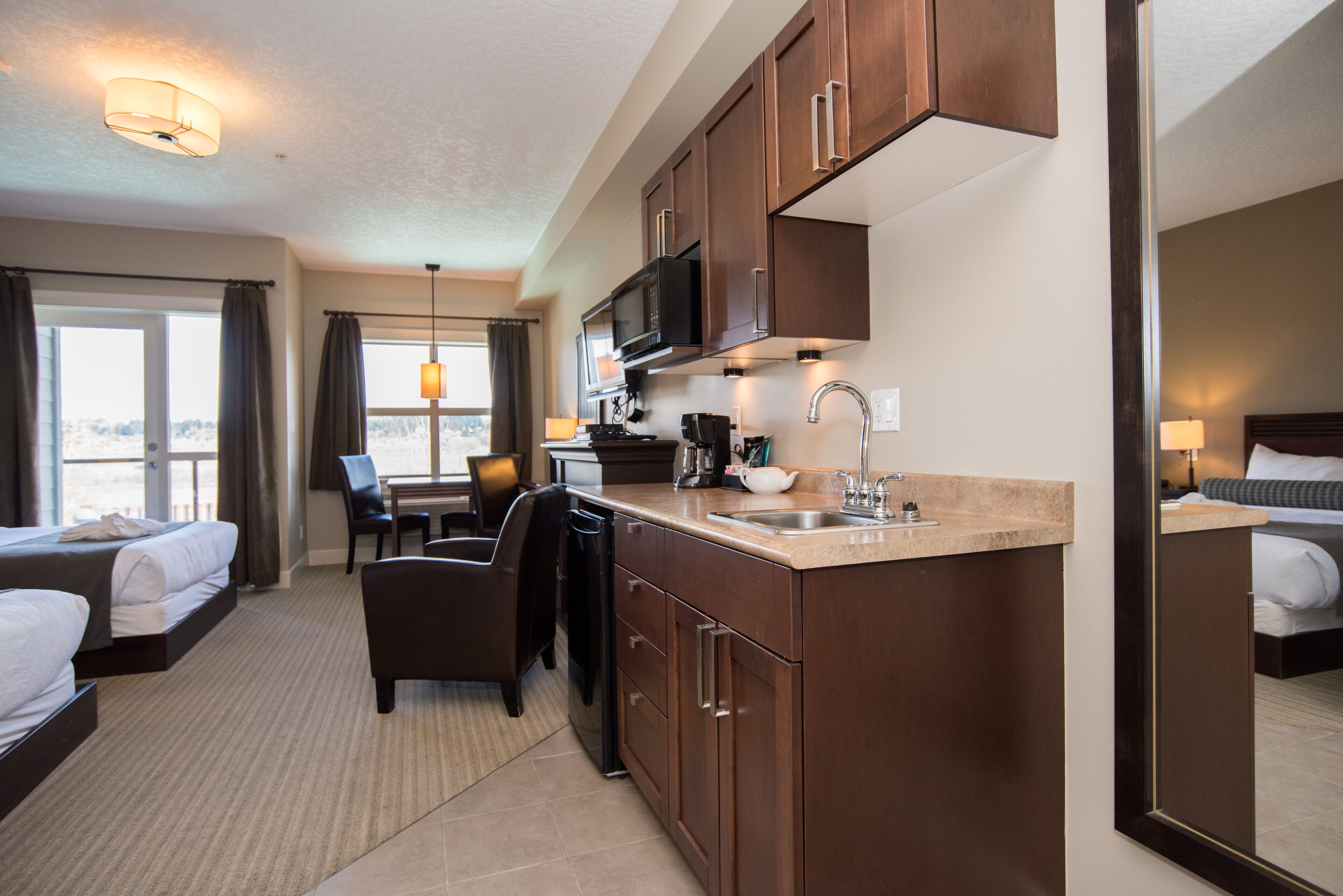 deluxe studio, 2 double beds | mini fridge