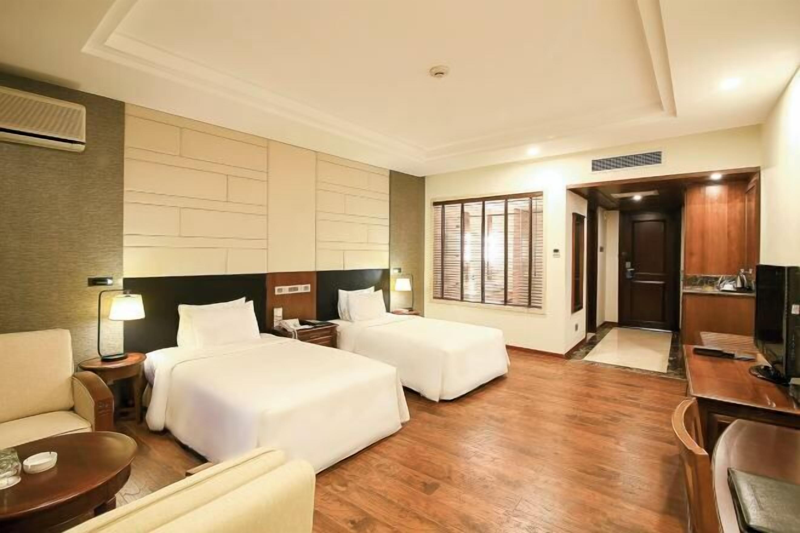 Minibar, in-room safe, desk, blackout curtains