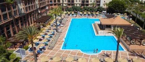 Indoor pool, 2 outdoor pools, pool umbrellas