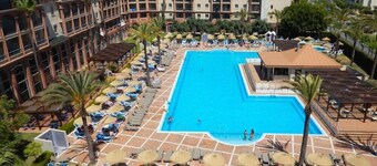 アスール ホテル イスランティジャ スイーツ アンド スパ