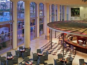 Aamiainen, lounas ja illallinen