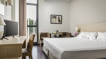 Premium bedding, minibar, in-room safe, desk