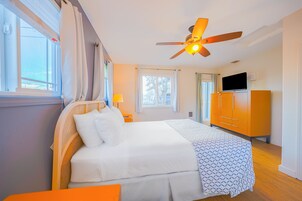 Suite, 2 Bedrooms | Free WiFi, bed sheets