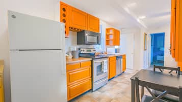 Suite, 2 Bedrooms | Room amenity