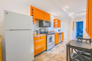 Suite, 2 Bedrooms | Room amenity