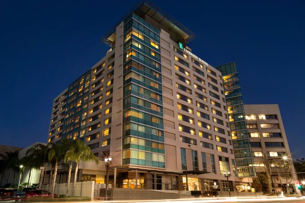 Exterior - Embassy Suites Los Angeles - Glendale (Glendale)