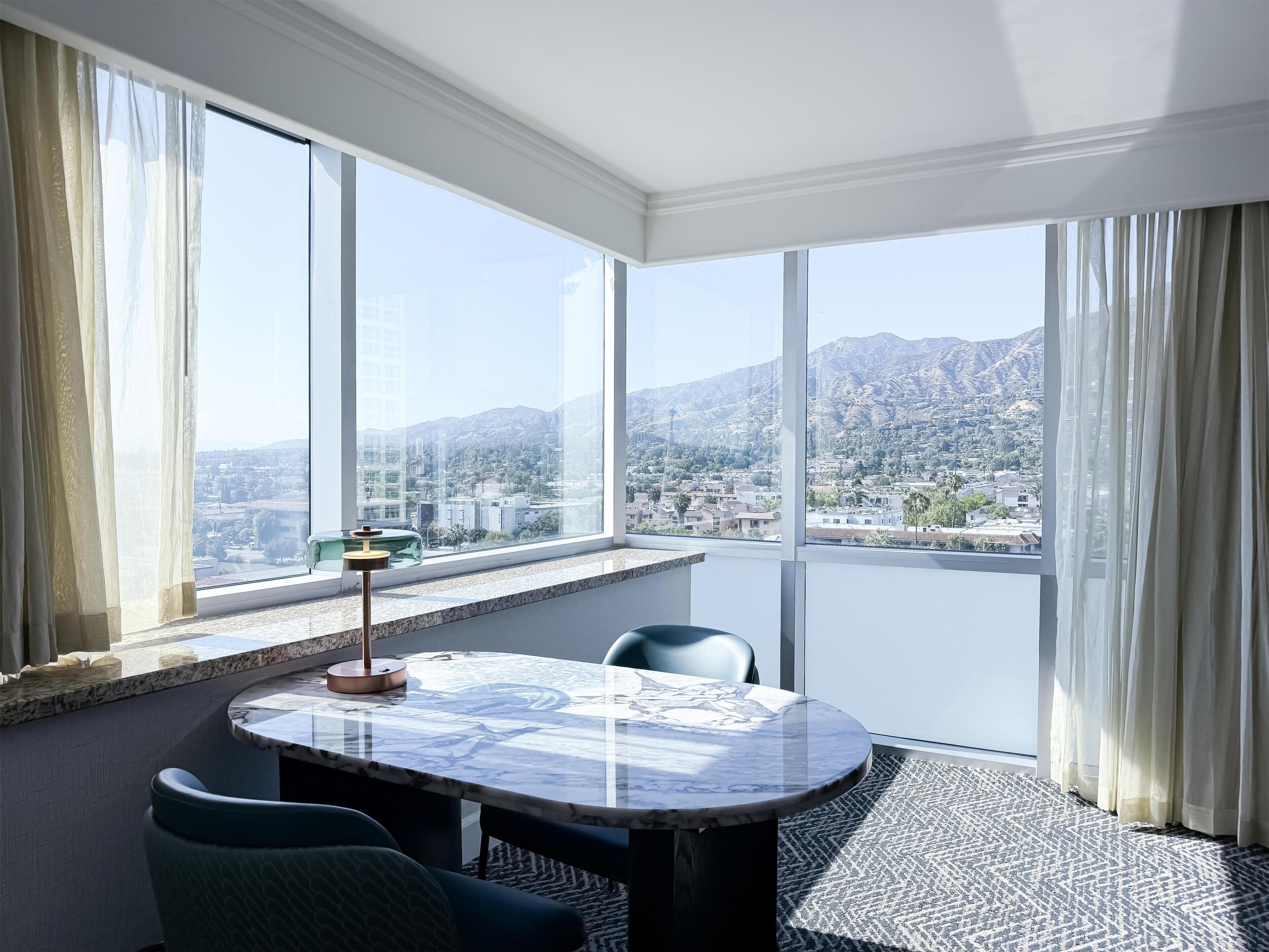 Photo - Embassy Suites Los Angeles - Glendale