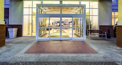 Holiday Inn Louisville Airport - Fair/Expo by IHG