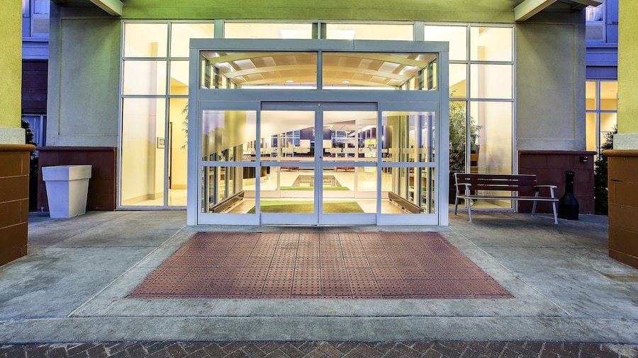Holiday Inn Louisville Airport - Fair/Expo by IHG