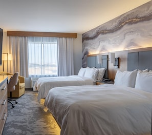 Hypo-allergenic bedding, pillowtop beds, in-room safe, desk - DoubleTree by Hilton Fort Worth Fossil Creek (Fort Worth)