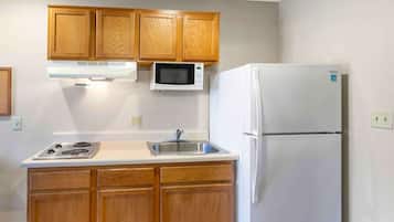 Standard-Studio, Nichtraucher, Kühlschrank und Mikrowelle