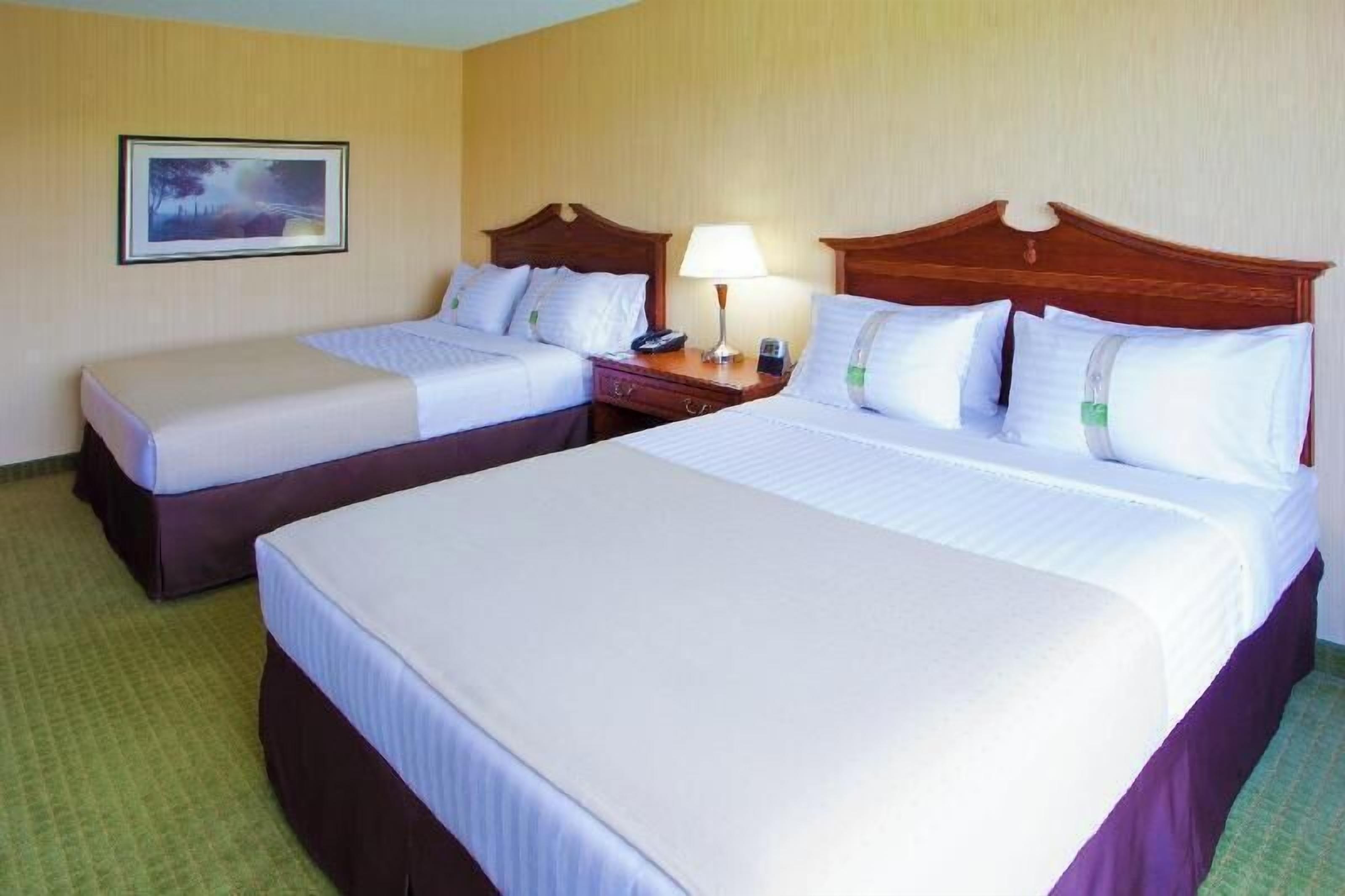 In-room safe, individually decorated, individually furnished, desk