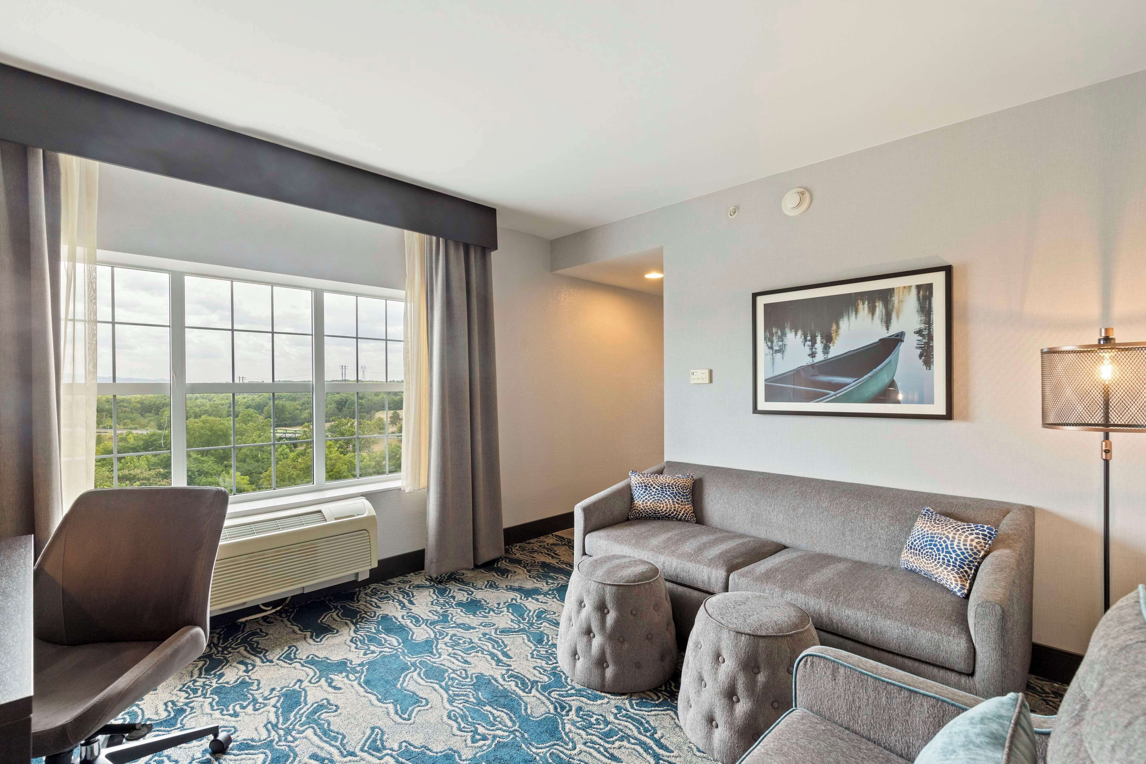 32-inch lcd tv with digital channels, tv