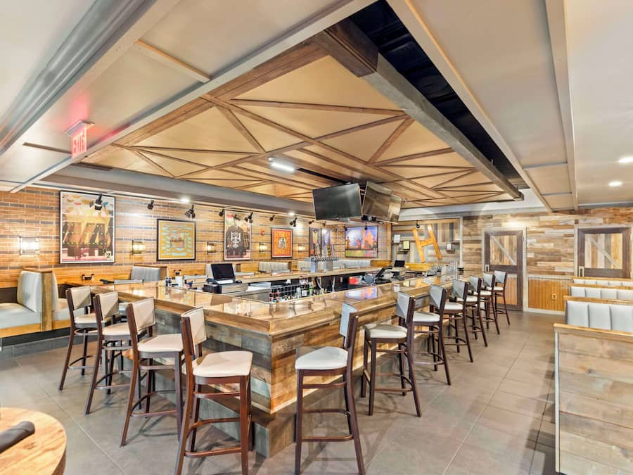 Bar (in der Unterkunft)