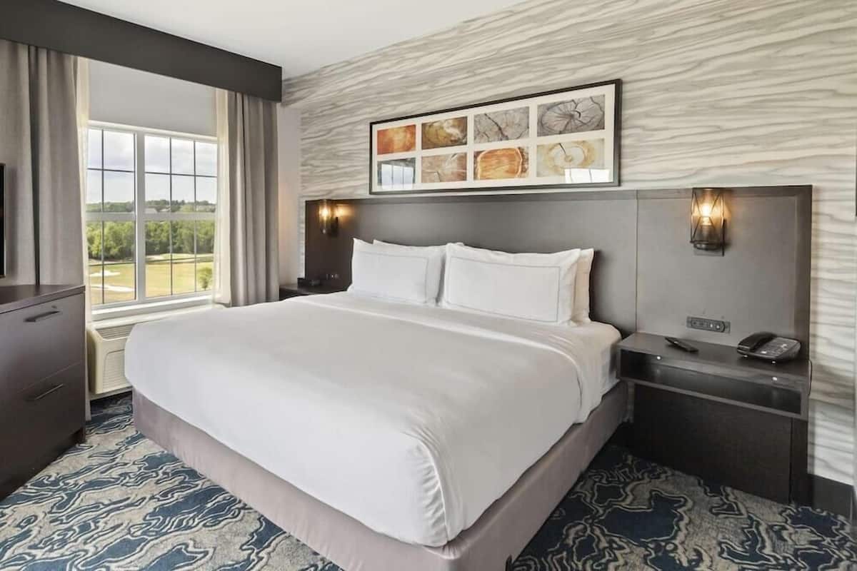 In-room safe, individually decorated, individually furnished, desk