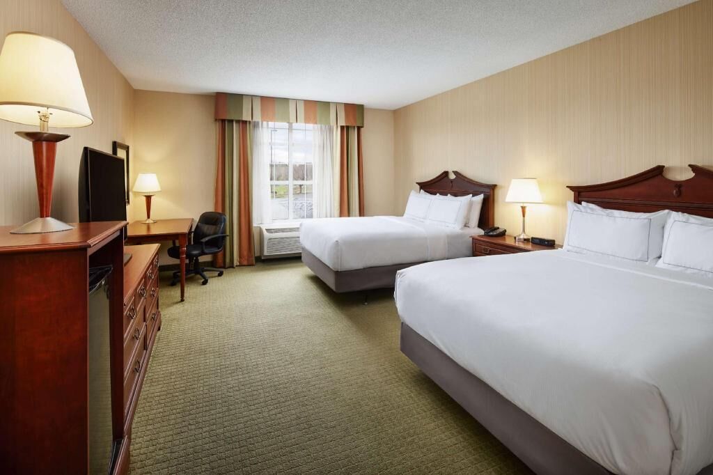 In-room safe, individually decorated, individually furnished, desk