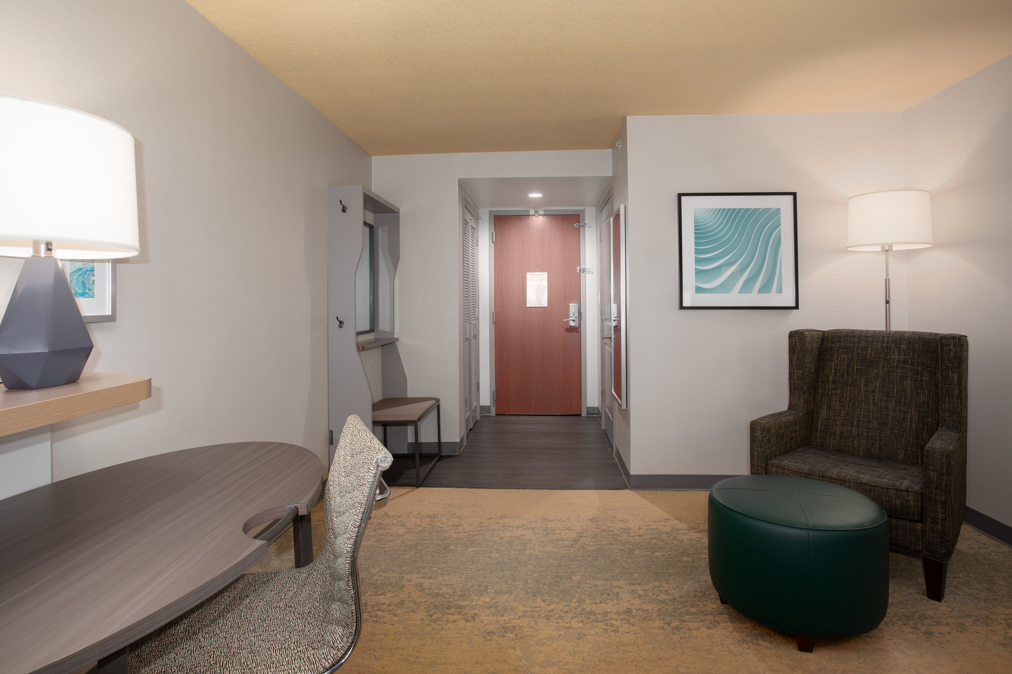 in-room safe, desk, laptop workspace, blackout curtains