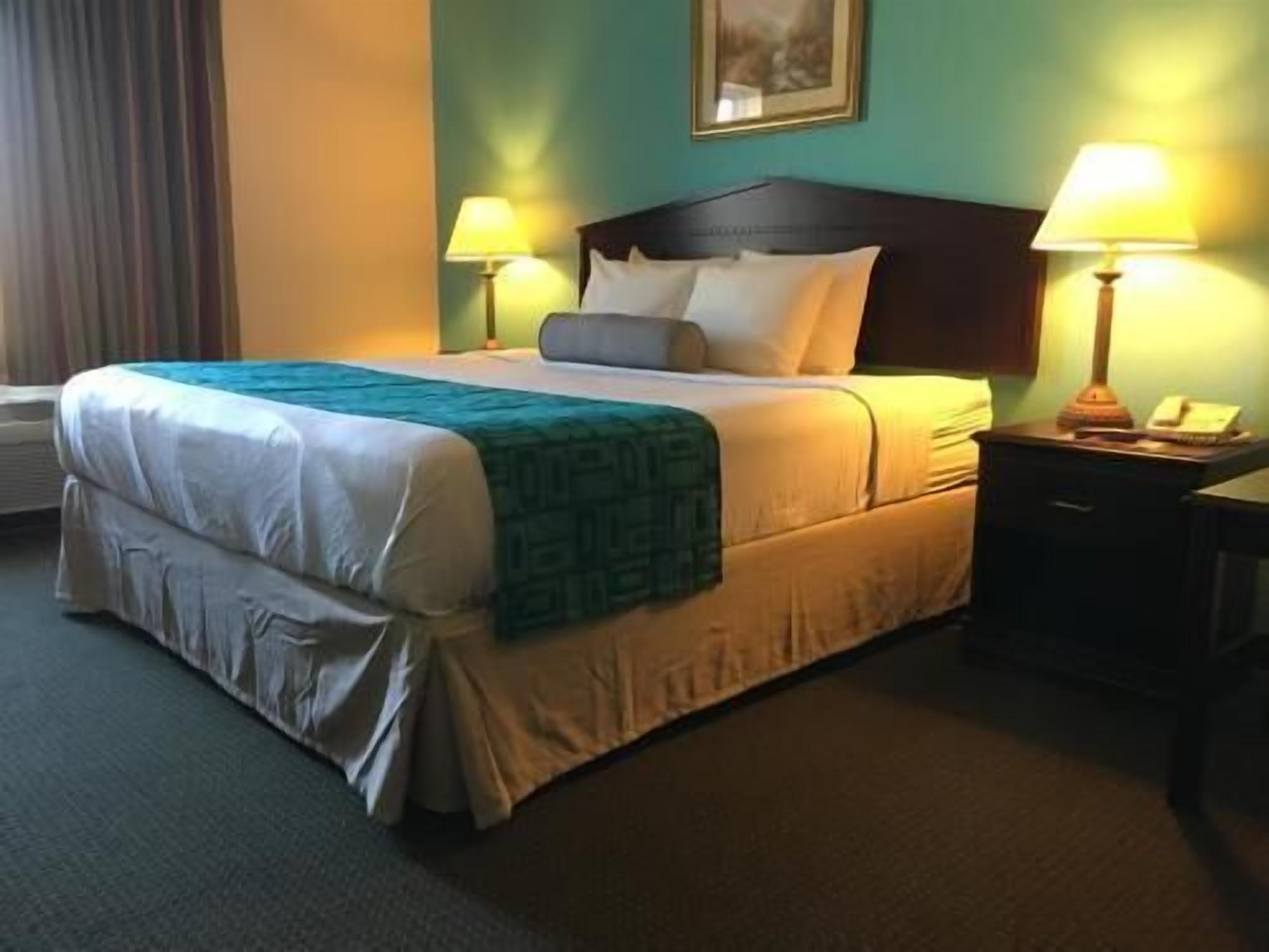 In-room safe, desk, iron/ironing board, free cribs/infant beds