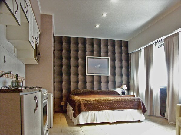 주니어 로프트 | 필로우탑 침대, 객실 내 금고, 책상, 다리미/다리미판