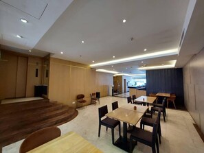 Quầy tiếp tân