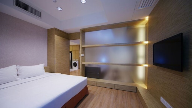 1-Bedroom Apartment