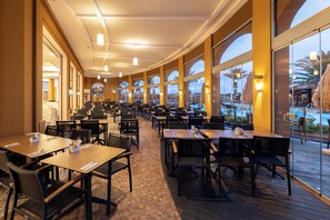 3 Restaurants; Frühstück, Mittagessen und Abendessen werden serviert