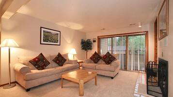 Apart Daire, 1 Yatak Odası | 2 yatak odası, odada kasa, ütü/ütü masası, ücretsiz beşik/çocuk yatağı