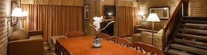 1 Bedroom / 1 Bath Condominium | Living room