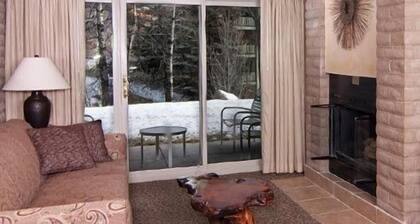 Sandstone Creek Club