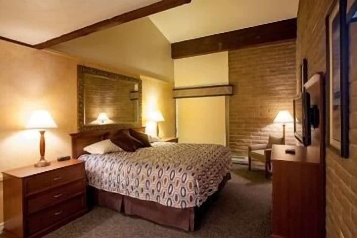 Iron/ironing board, cots/infant beds, rollaway beds, free WiFi