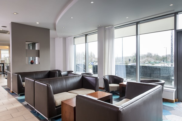 Holiday Inn Express Hamilton By Ihg - Motherwell