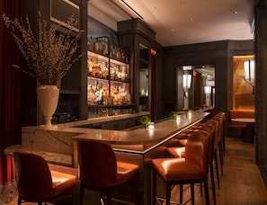 Bar (en la propiedad)