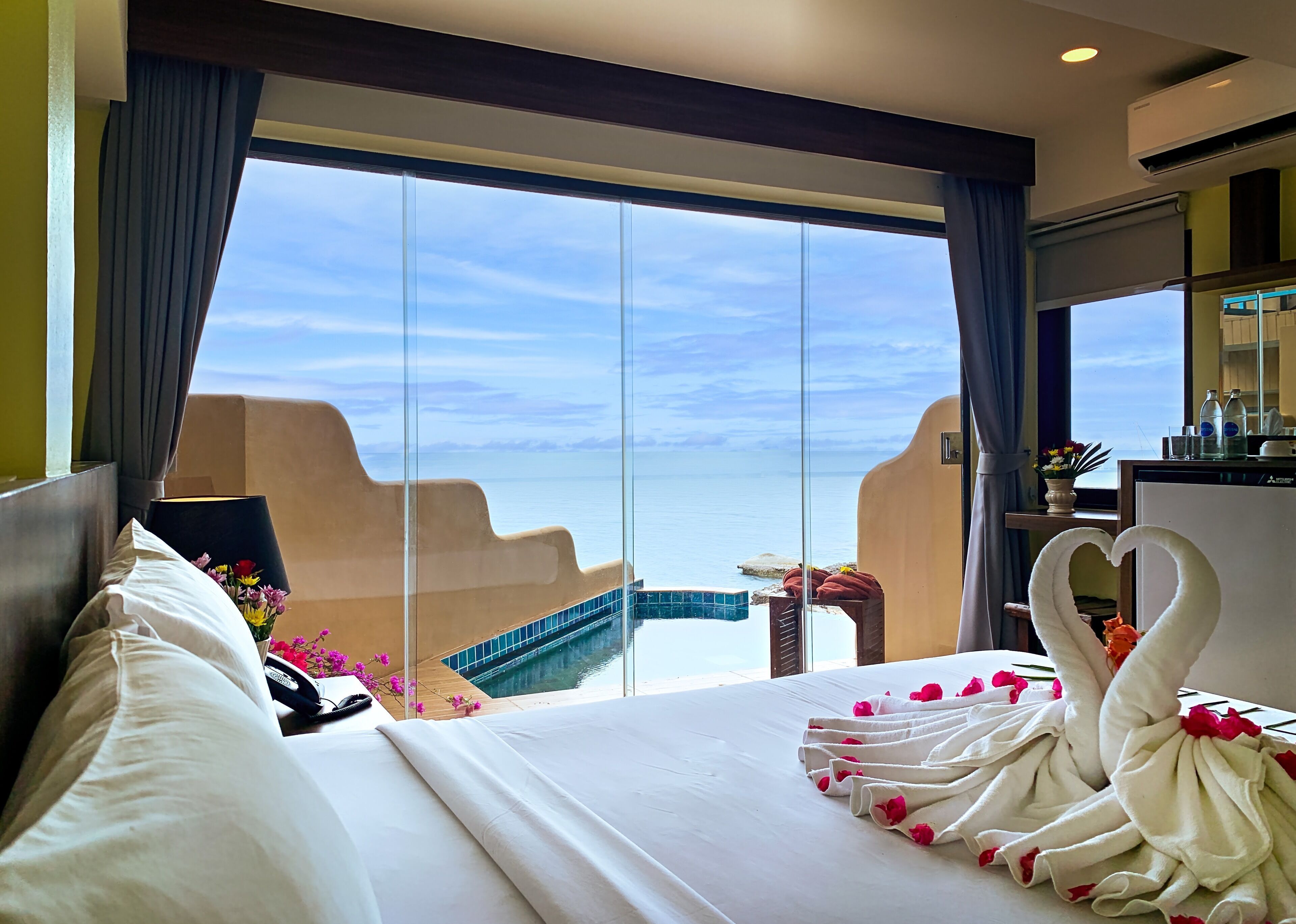 Minibar, in-room safe, desk, blackout drapes