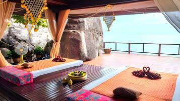 Steam room, body treatments, aromatherapy, body wraps, body scrubs